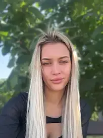 Stripchat Free Porn Cam of KikiWatson