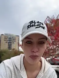 Stripchat Best live sex cam show of KikiWatson