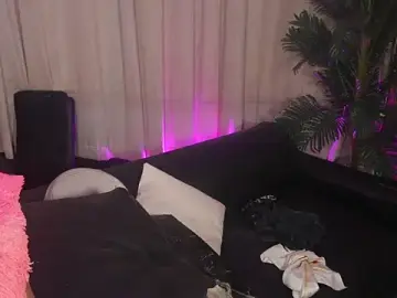 Stripchat Live Sex of redpointx_