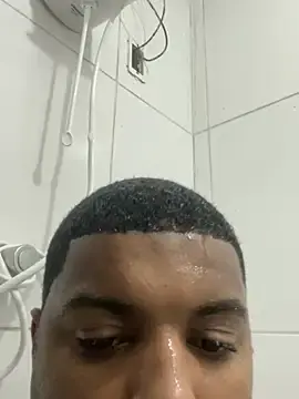 Stripchat Sex Cam of 19cmmlknegro