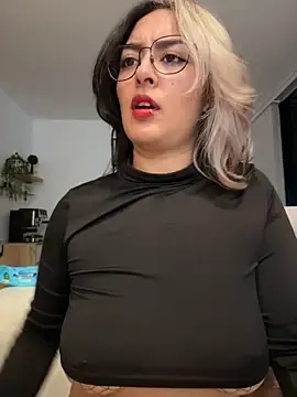 Stripchat Best Webcam of Rae_Lil_White