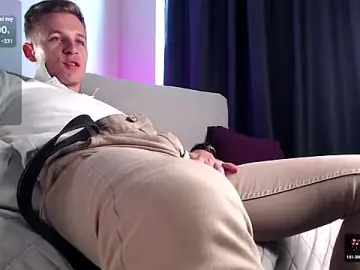 Stripchat Watch Live Sex Cams of S3Xyes