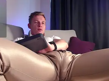 Stripchat Adult Webcam of S3Xyes