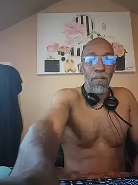 Stripchat Best Webcam of Lonelynudist59
