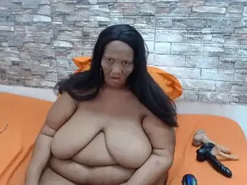 Stripchat Live Sex Cam of HOTMATUREXX59