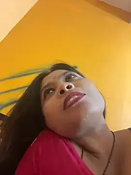 Stripchat Watch Live Sex Cams of RedQQueen