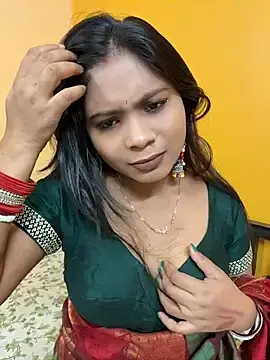 Stripchat Adult Webcam of RedQQueen