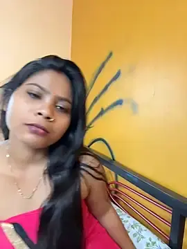 Stripchat Watch Live Sex Cams of RedQQueen
