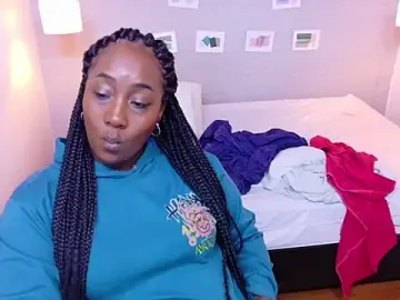 Stripchat Live Porn of kiara_evanss