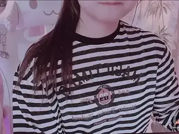 Stripchat Sex Cam of Hen-1m52