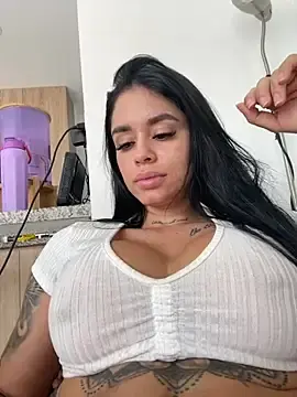Stripchat Best Webcam of LaraHenao