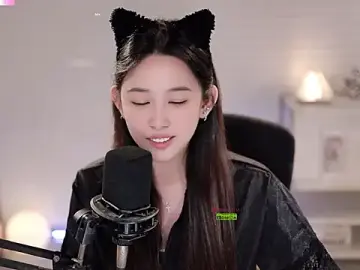 Stripchat Best Webcam of SleepArtist