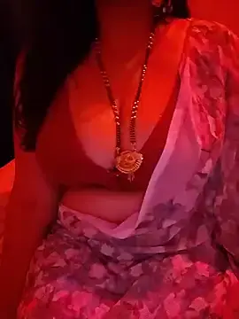 Stripchat Live Sex Cam of _in_v_a_n_i_ll_a