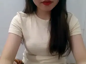 Stripchat Nude Webcam of kiraa-007