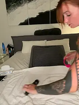 Stripchat Adult Webcam of Laurahorney_xo
