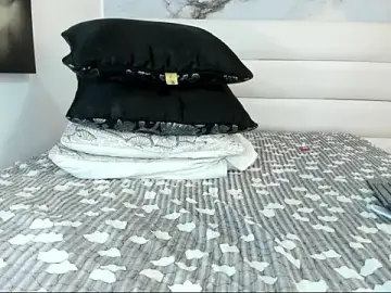 Stripchat Sex Cam of emily_lady20