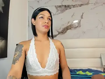 Stripchat Live Sex Cam of emily_lady20