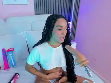 Stripchat Sex Chat of Clawdeen__wolf