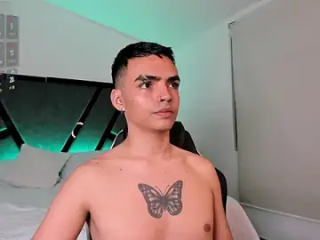 Stripchat Watch Live Sex Cams of NicoKingg1_
