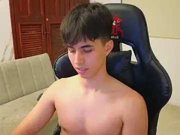 Stripchat Free Porn Cam of carl_dixon