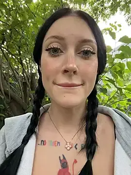 Stripchat Free Live Porn of Melissa_crazy