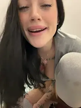 Stripchat Live Sex of Melissa_crazy