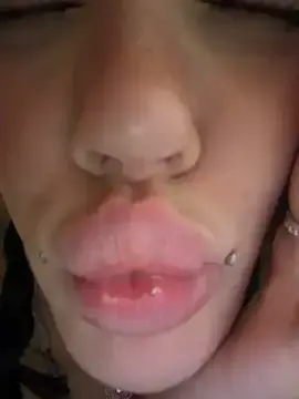 Stripchat Adult Webcam of Melissa_crazy
