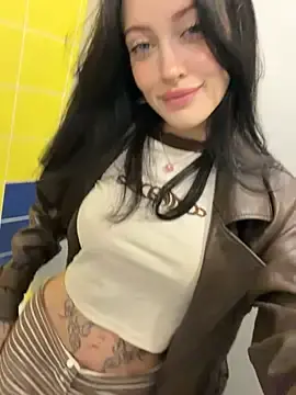 Stripchat Watch Live Sex Cams of Melissa_crazy