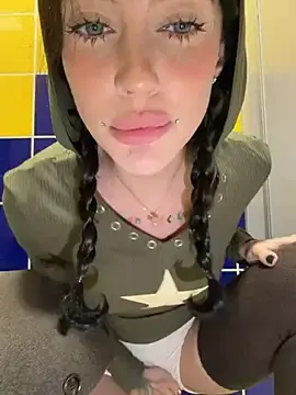 Stripchat Free Porn Cam of Melissa_crazy