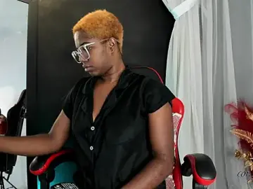 Stripchat Best live sex cam show of connywellss