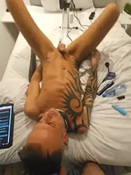 Stripchat Live Sex of slavic_boy_39