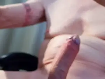 Stripchat Watch Live Sex Cams of RedHeaven69
