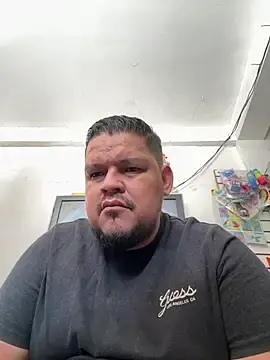 Stripchat Free Live Porn of fercho25rv