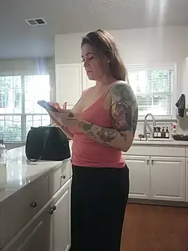 Stripchat Best Webcam of HollyTattoo