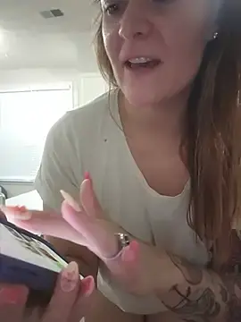 Stripchat Watch Live Sex Cams of HollyTattoo