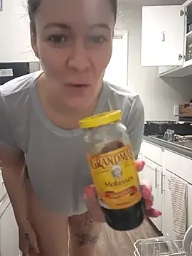 Stripchat Best Webcam of HollyTattoo