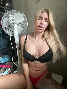 Stripchat Adult Webcams of Inked_Angel1