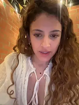Stripchat Live Sex of alana15