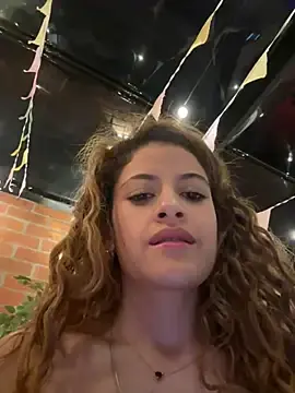 Stripchat Watch Live Sex Cams of alana15