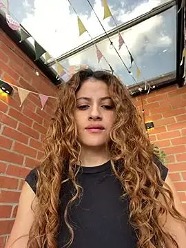 Stripchat Live Sex Cam of alana15