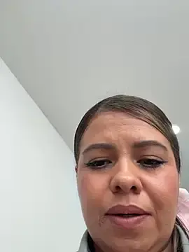 Stripchat Live Sex of Ariana-07