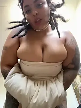 Stripchat Live Porn of Capitaldoll420