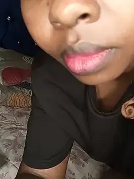 Stripchat Live Sex of HOTHONEY-XO