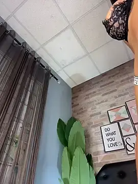 Stripchat Live Sex Cam of CherrySmirkXXX