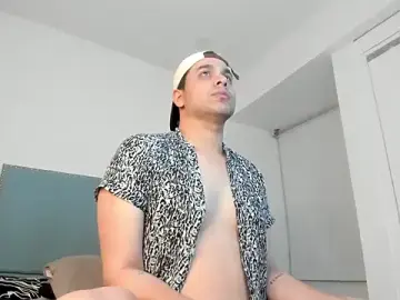 Stripchat Best live sex cam show of Latin_boy_surprisee