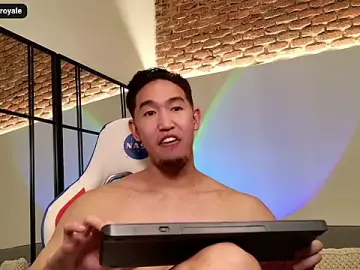 Stripchat Free Live Porn of MatteoRoyale