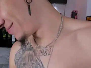 Stripchat Live Porn of sexy_hot_friends_