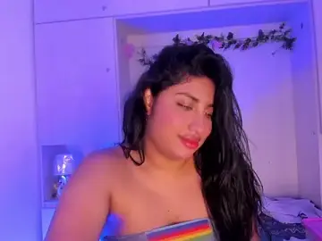 Stripchat Live Sex Cam of CANDYGABYY