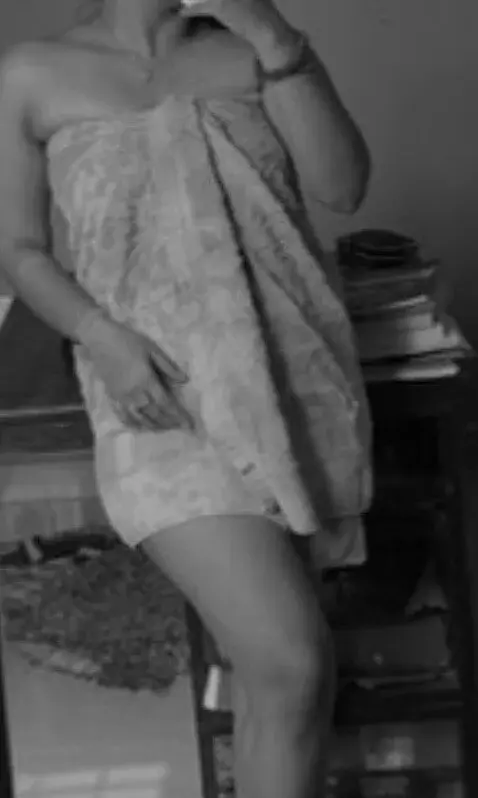 Hot_Niya2