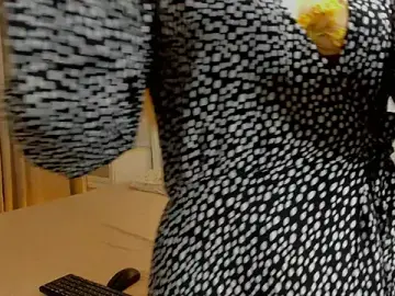 Stripchat Live Sex Cam of Eva__Lewis